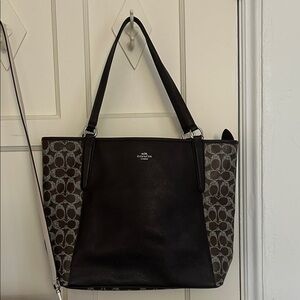 New Coach Black and Brown Patterned Tote